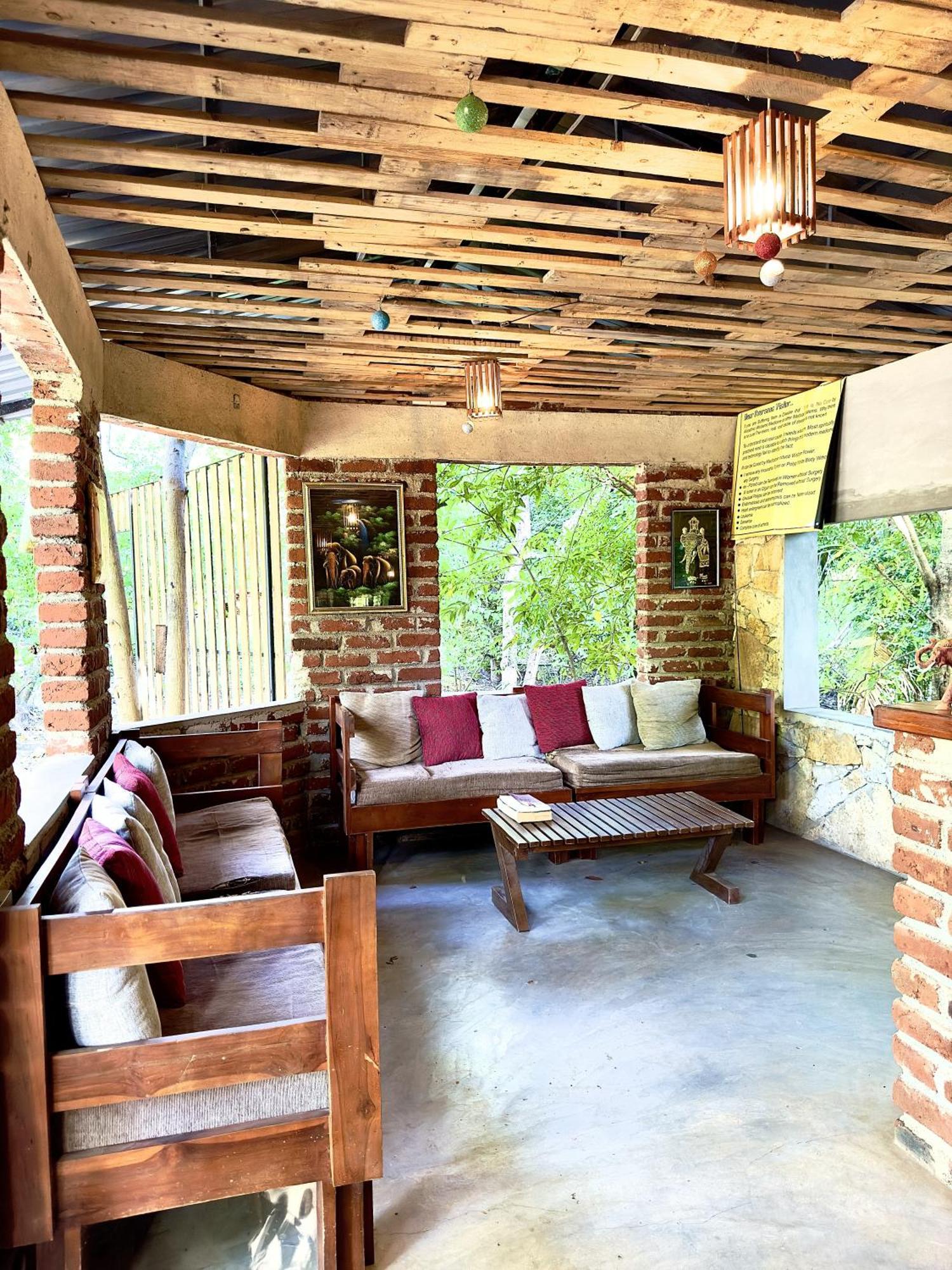 Birds Paradise Inn 우다왈라웨 외부 사진