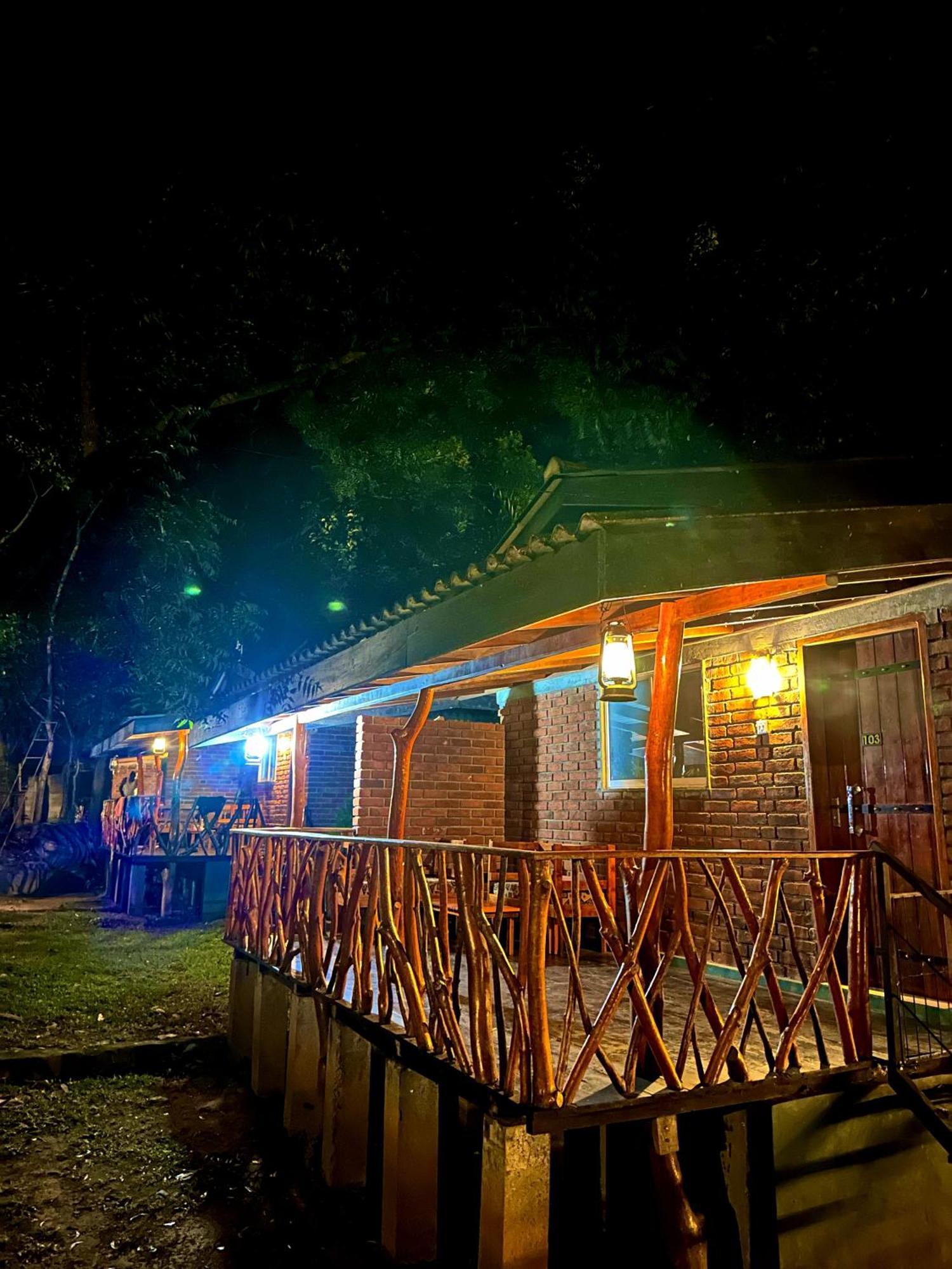 Birds Paradise Inn 우다왈라웨 외부 사진